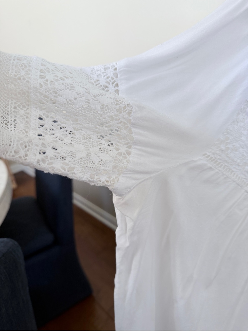 Lucky Brand White Lace Inset Peasant Top - Picture 6 of 7